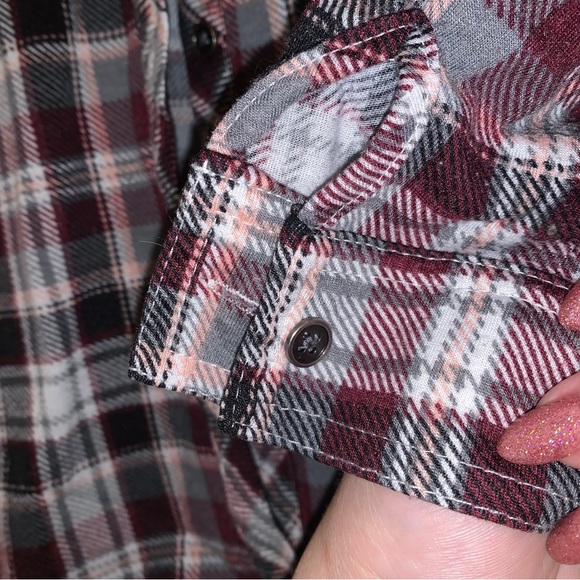 Vanity | size Medium | maroon and grey flannel - Picture 6 of 7